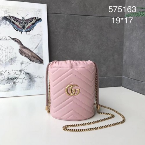 Gucci GG Marmont mini bolso bombonera 575163 rosa