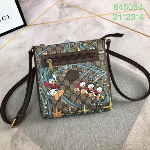 Gucci GG Supreme lona bolsa de hombro 645054 marrón