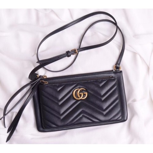 Gucci Bolso de hombro pequeño de cuero laminado 453878 negro