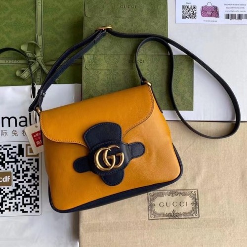 Gucci Bolso bandolera pequeño con Doble G 648934 amarillo