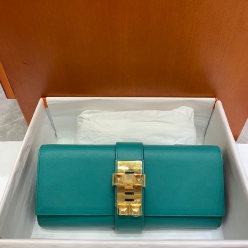 Hermes H Medor swift Leather Clutch 37566 Lago verde y hardware dorado