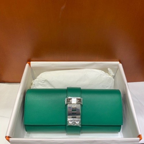 Hermes H Medor swift Leather Clutch 37566 herrajes verdes y plateados