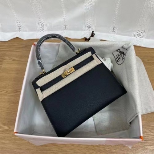 Hermes Kelly 25cm Bolsos de Hombro Epsom KL2755 metal en tono negro y dorado