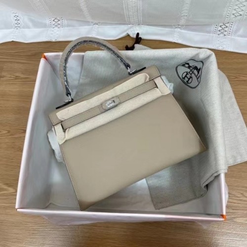 Hermes Kelly 25cm Bolsos de hombro Epsom KL2755 gris claro y metal plateado