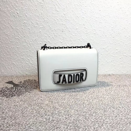 BOLSO SOLAPA JADIOR DE BECERRO BLANCO M9000