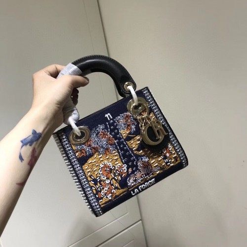 LADY DIOR cuero vacuno bordado AD0168-2