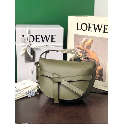 Loewe bandolera pequeña Original Leather 8087 verde negruzco