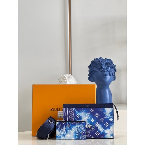 Louis Vuitton COUSSIN PM Monogram Canvas M81431 azul