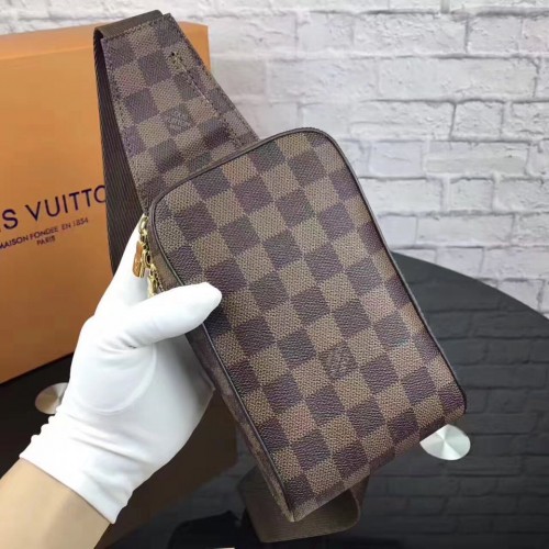 Lona Louis Vuitton Damier Ebene M49926