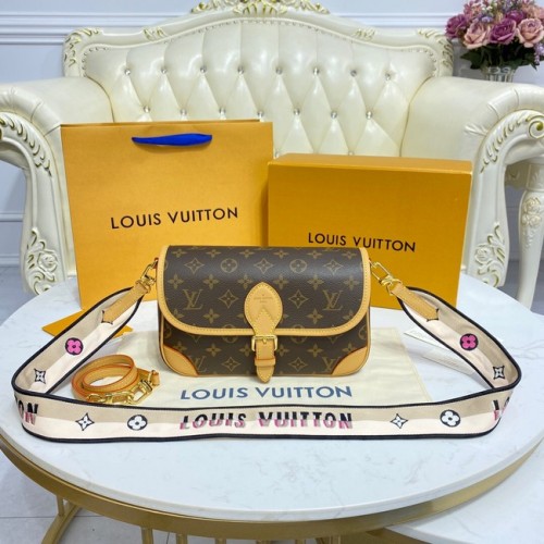 Lona con monograma de Louis Vuitton M45985