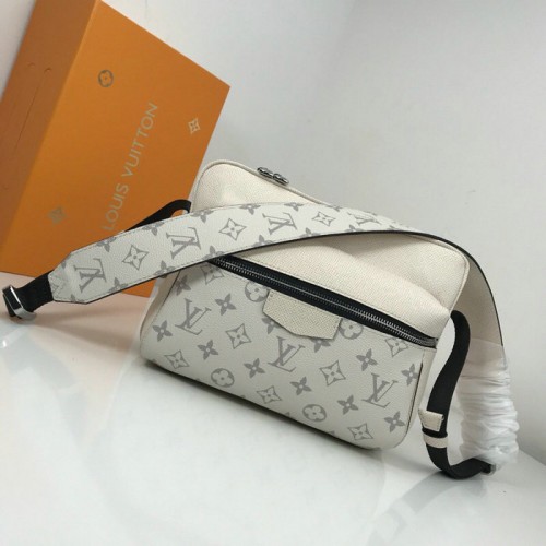 Louis Vuitton Monogram Canvas Messenger PM Blanco M43845