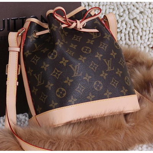 Lona Monogram de Louis Vuitton NOE BB M40817