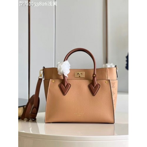 Louis Vuitton A MI LADO MM M53823 albaricoque