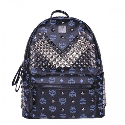 MCM Mochila Mediana con Tachuelas Frontales Stark MC4237 Azul Oscuro