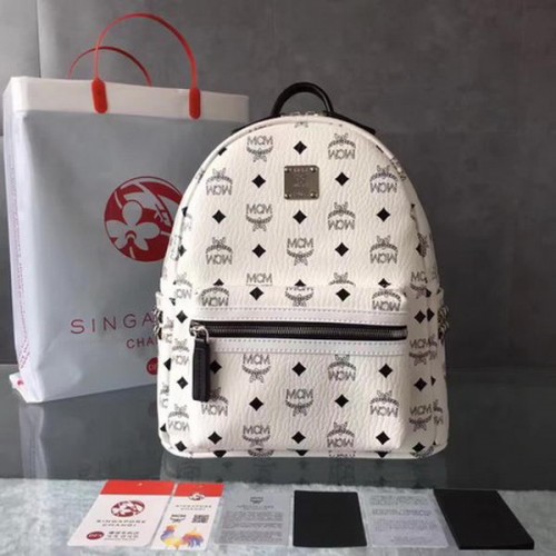 MCM Mochila mediana con tachuelas en la parte superior MCM0039 Blanco