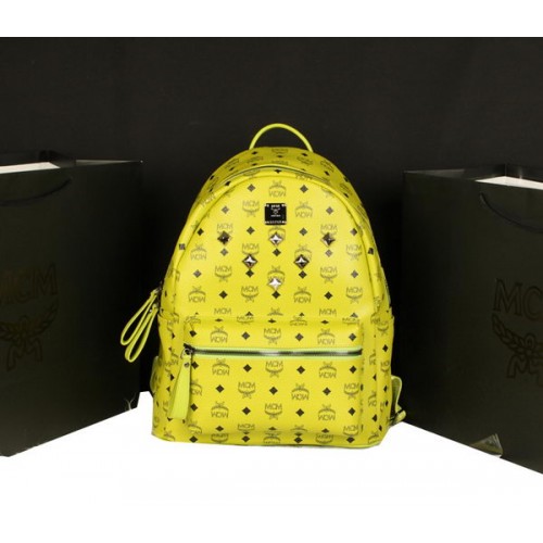 MCM Mochila Stark Jumbo en Piel de Becerro 8006 Limón