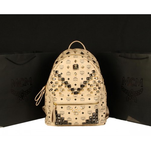 MCM Mochila Stark Jumbo en Piel de Becerro 8100 Albaricoque
