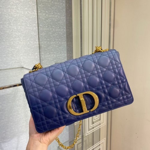 BOLSO MEDIANO DIOR CARO Piel de becerro Cannage suave C8618 azul