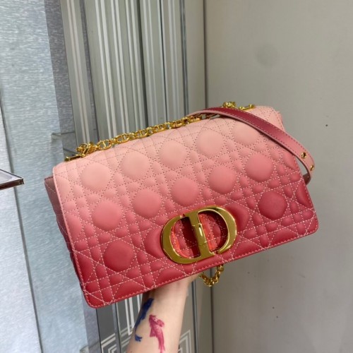 BOLSO MEDIANO DIOR CARO Piel de becerro Cannage suave C8618 rosa
