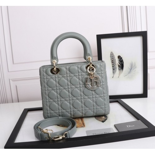 BOLSO MEDIANO LADY DIOR Piel de cordero Cannage M0565E gris