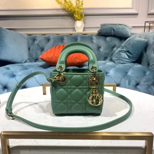 BOLSO MICRO LADY DIOR Piel de cordero cannage escarlata S0856O verde