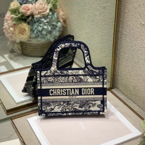 MINI DIOR BOOK TOTE Bordado S5475Z Azul