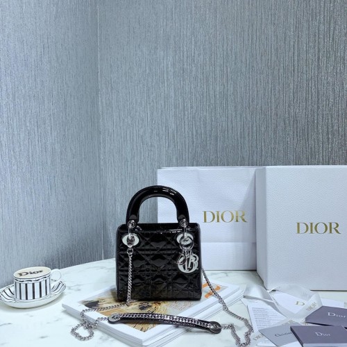 BOLSO MINI LADY DIOR Piel de becerro Cannage charol negra M0566OW Herrajes plateados