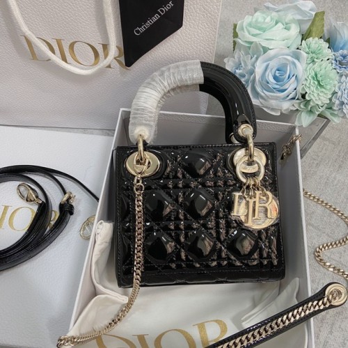 BOLSO MINI LADY DIOR Piel de becerro Cannage charol M0566OW negro y dorado