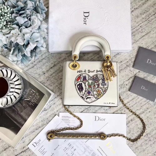 BOLSO MINI LADY DIOR CON CADENA DE BECERRO LISO BLANCO CON BORDADO NIKI DE SAINT PHALLE M927