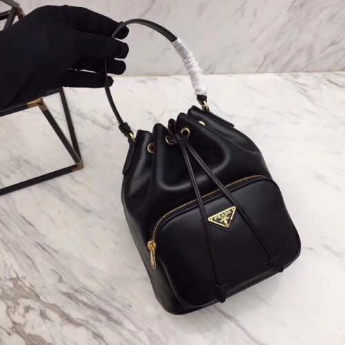 Bolso Prada en piel de becerro N1865 negro