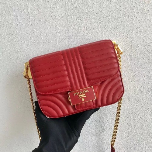 Prada Diagramme bandolera de cuero 1BD217 rojo