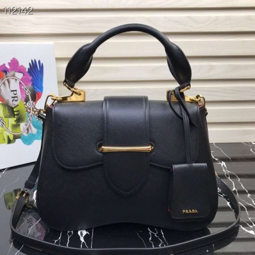 Bolso de piel Prada Embleme Saffiano 1BN005 negro