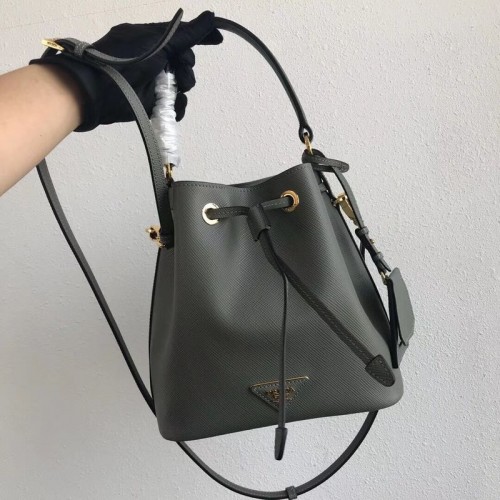 Bolso de piel Prada Galleria Saffiano 1BE032 Gris