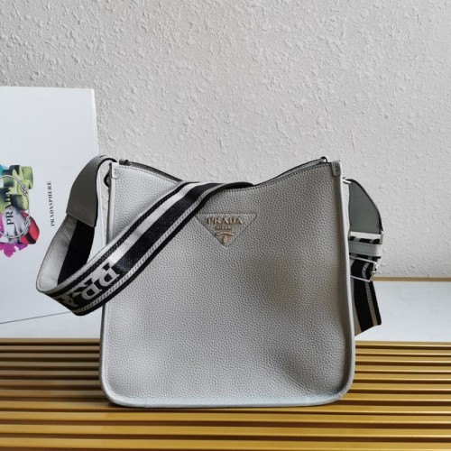 Prada Bolso de piel con bandolera 1BC073 gris
