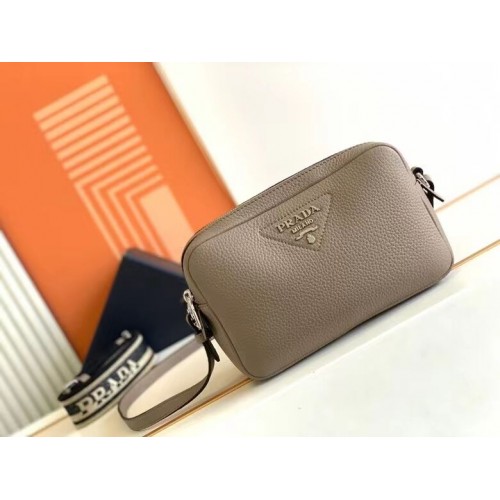 Prada Bolso de piel con bandolera 1DB820 gris