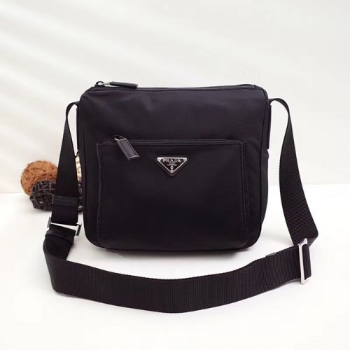 Bolso bandolera Prada de nailon y piel BT0909 negro