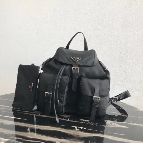 Prada Mochila de nailon 1BZ811 negro