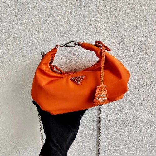 Prada Re-Edition 2005 bandolera de nylon 1BH172 naranja