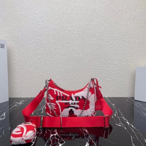Bolso de hombro Prada Re-Edition 2006 bordado drill 1BH204 rojo