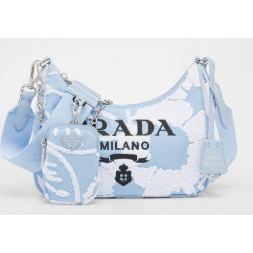 Bolso de hombro Prada Re-Edition 2006 bordado drill 1BH204 azul cielo