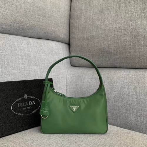 Prada Re-Edition nylon Tote bag 91204 verde