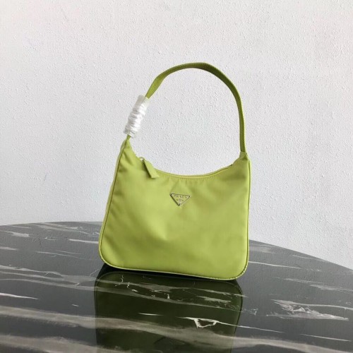 Bolso tote Prada Re-Edition nylon MV519 verde