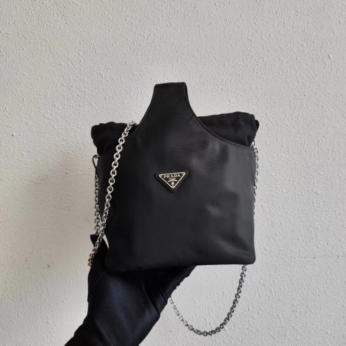 Bolso de hombro Prada Re-Nylon y piel Saffiano 1AG036 negro