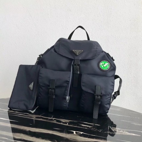 Mochila Prada Re-Nylon 1BZ811 negro y verde