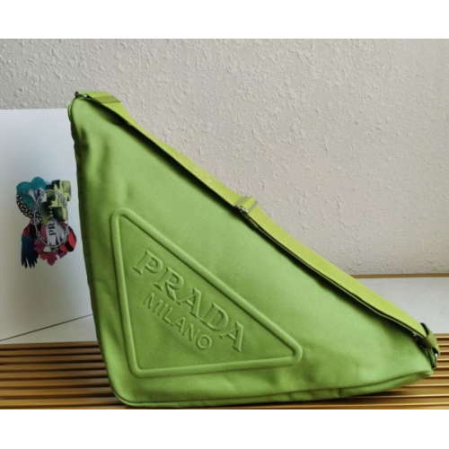 Prada Re-Nylon bolso de hombro grande 2EV077 verde
