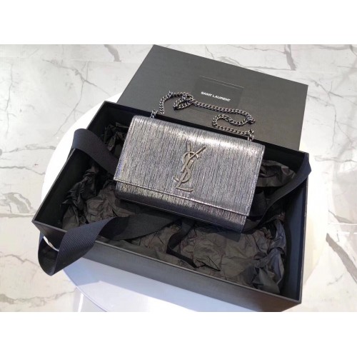 SAINT LAURENT Bolso de hombro Kate Silver Wire con relieve de cocodrilo 474366 Plata