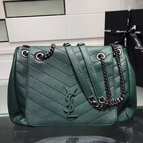 SAINT LAURENT Bolso bandolera mediano de piel Nolita 61877 verde