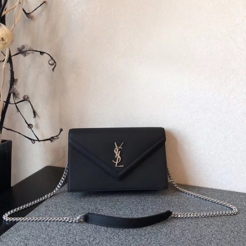 SAINT LAURENT Bandolera de piel con monograma 9635 negro