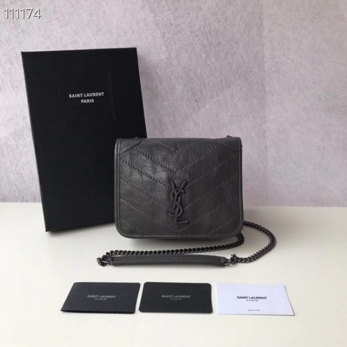SAINT LAURENT Bolso bandolera Niki Mini de piel 03743 gris oscuro