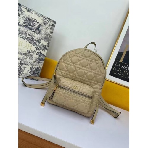MOCHILA DIOR PEQUEÑA Piel de cordero Cannage M9222U Beige